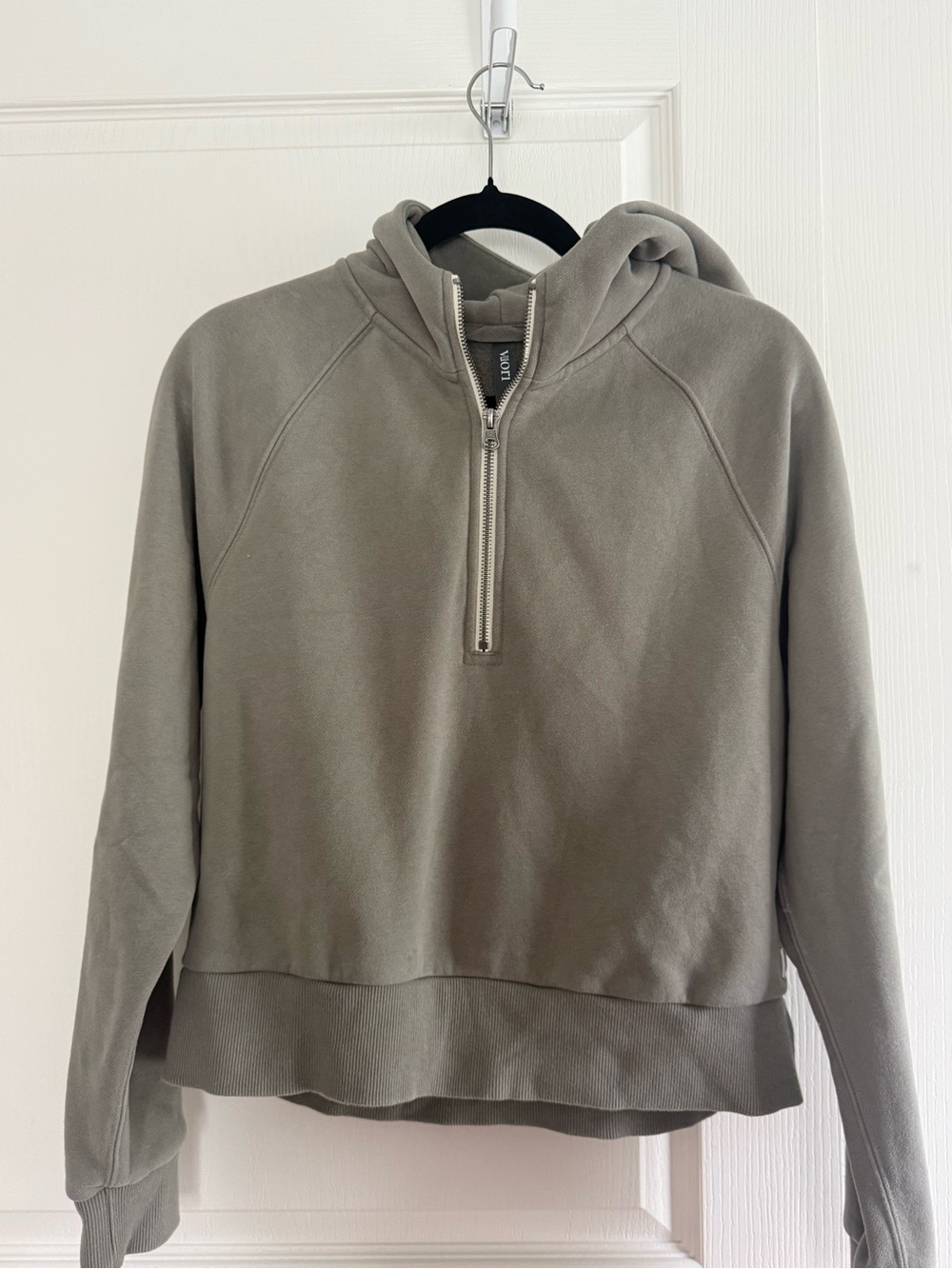 Vuori Women's Half-Zip Hoodie - Olive